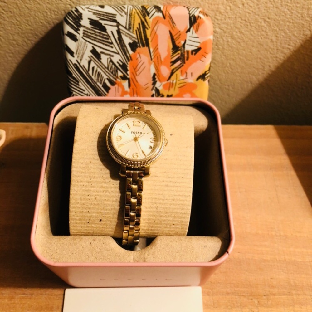 Ladies Gold Fossil Watch